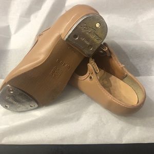 So Danca little girl tap shoes